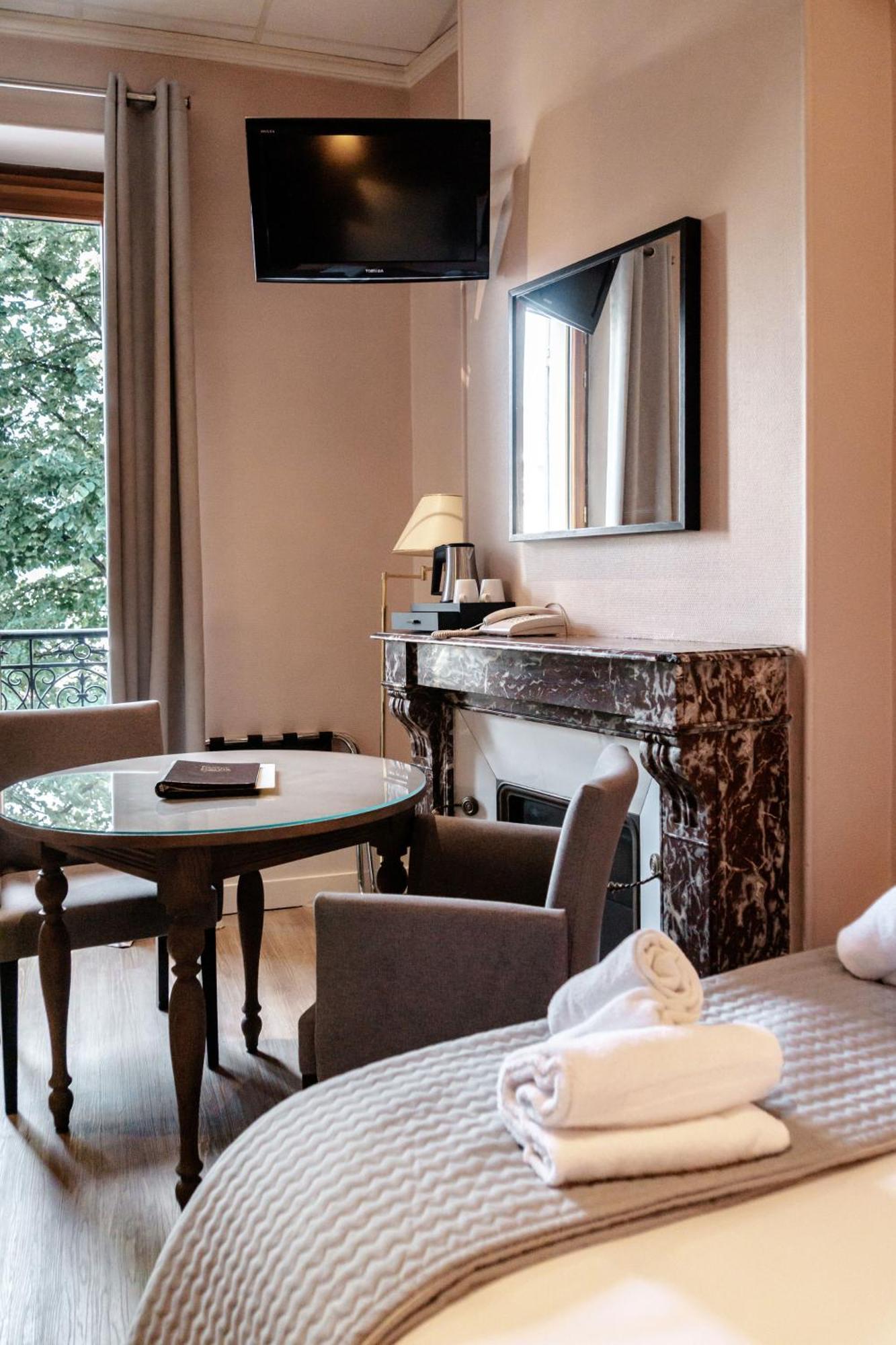 Hotel Gallia Aix-les-Bains Exterior photo